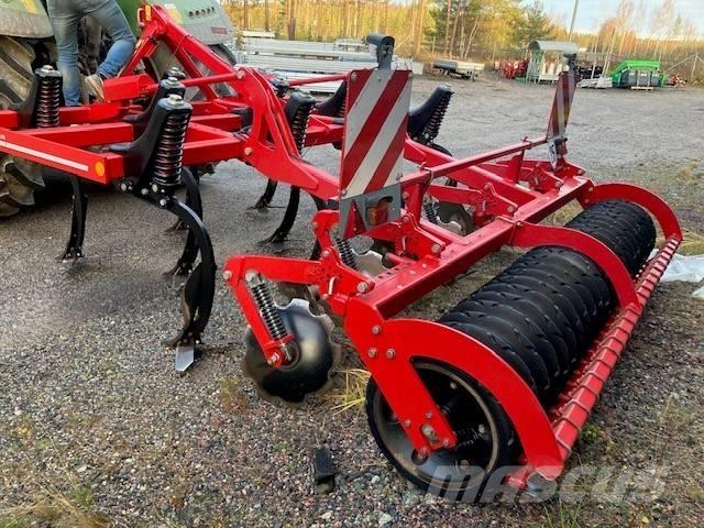 Horsch Terrano 3 FX Déchaumeur, cultivateur