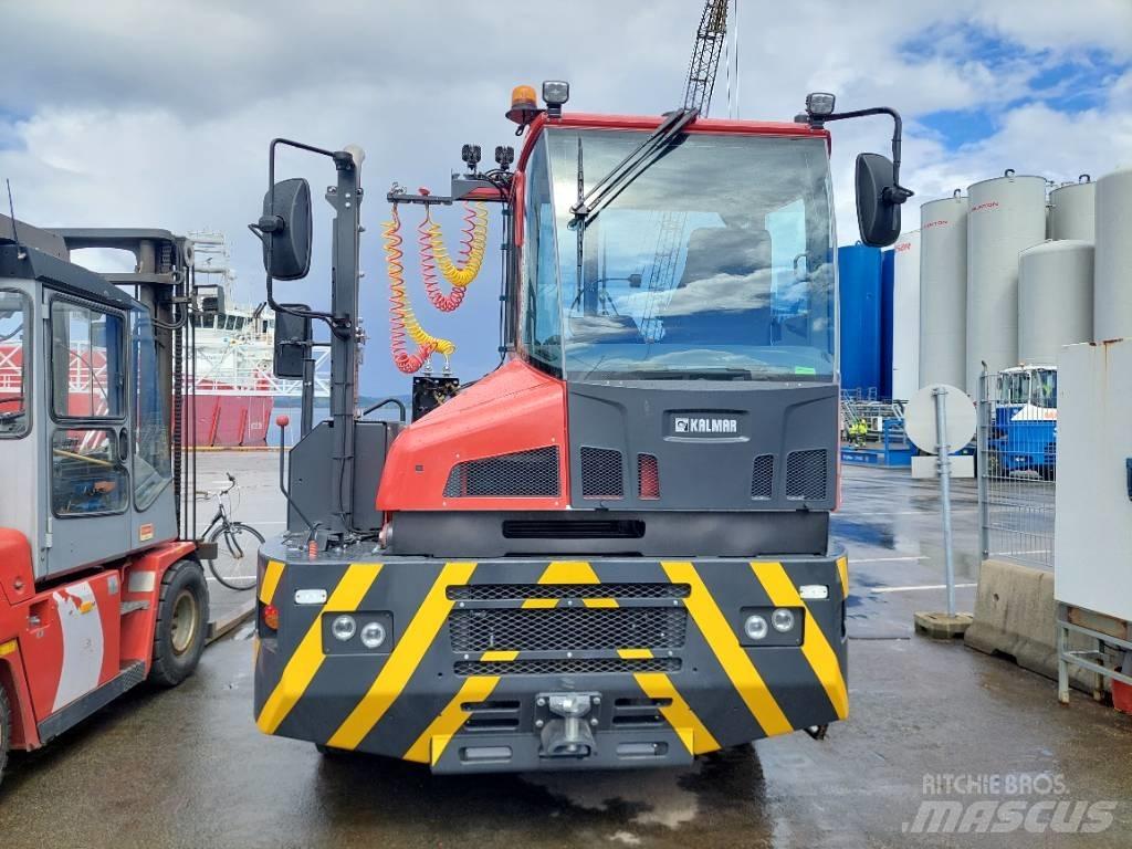 Kalmar TR618i Tracteur de manœuvre