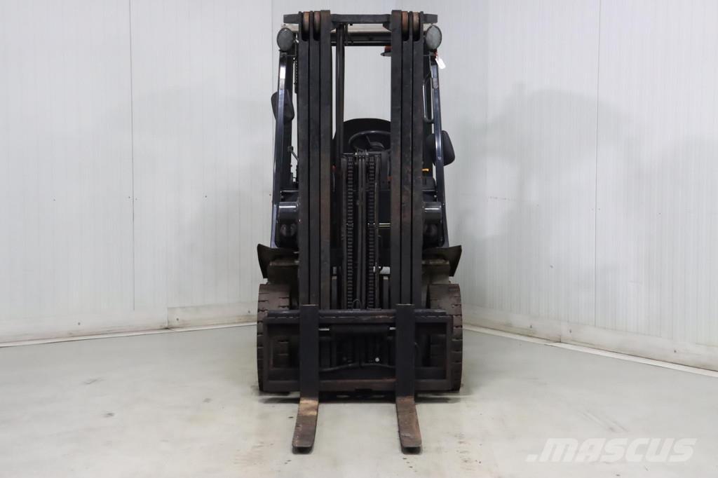 Nissan U1D2A20LQ Chariots GPL