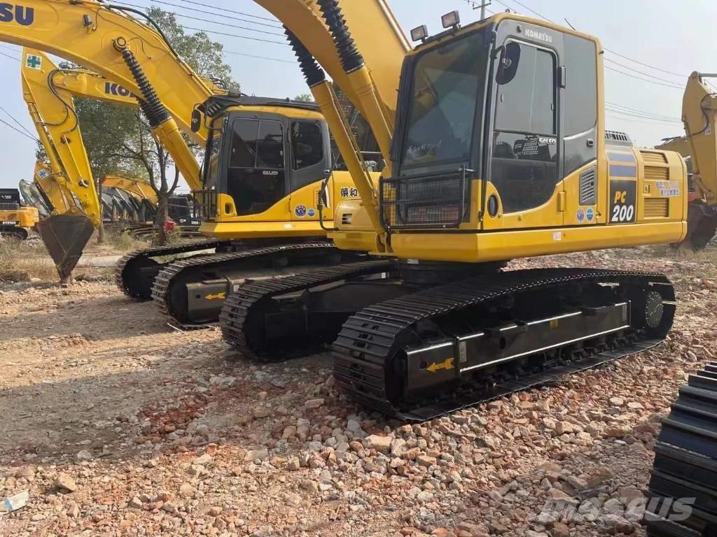 Komatsu PC 200-8 Pelle sur chenilles