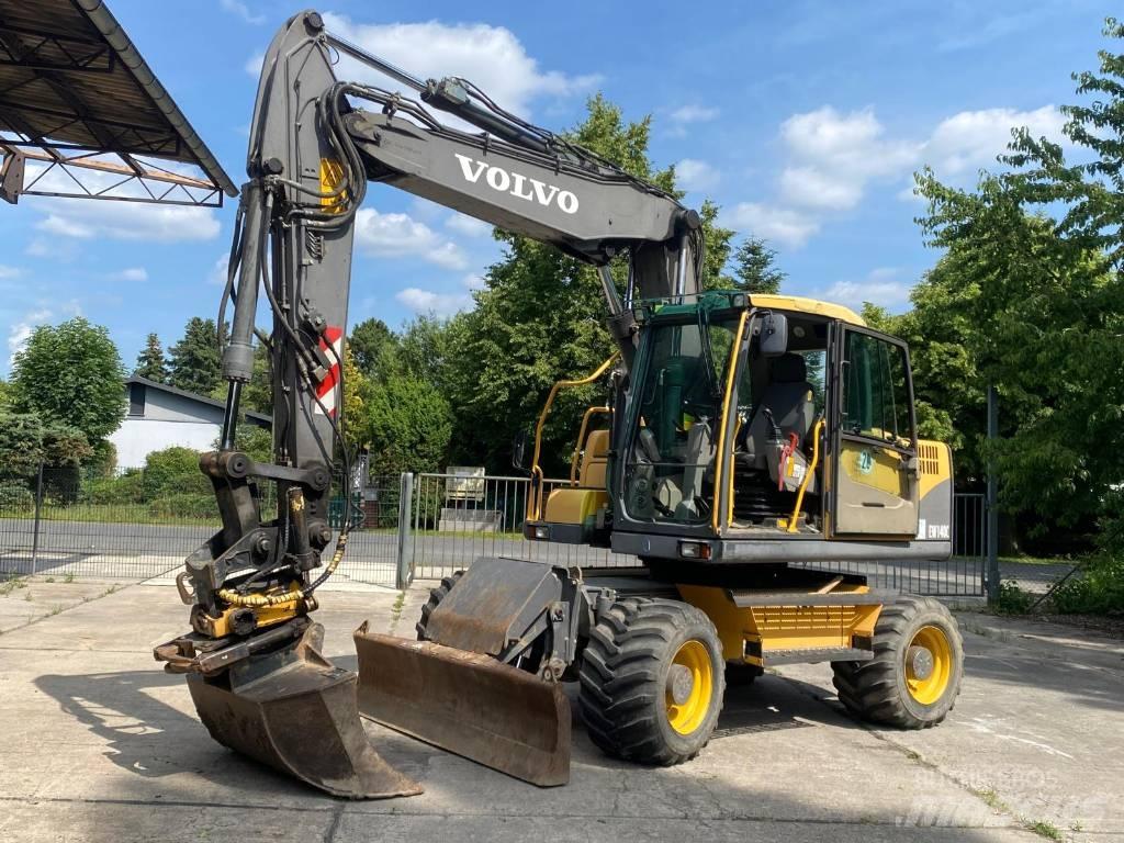 Volvo EW 140 C Pelle sur pneus
