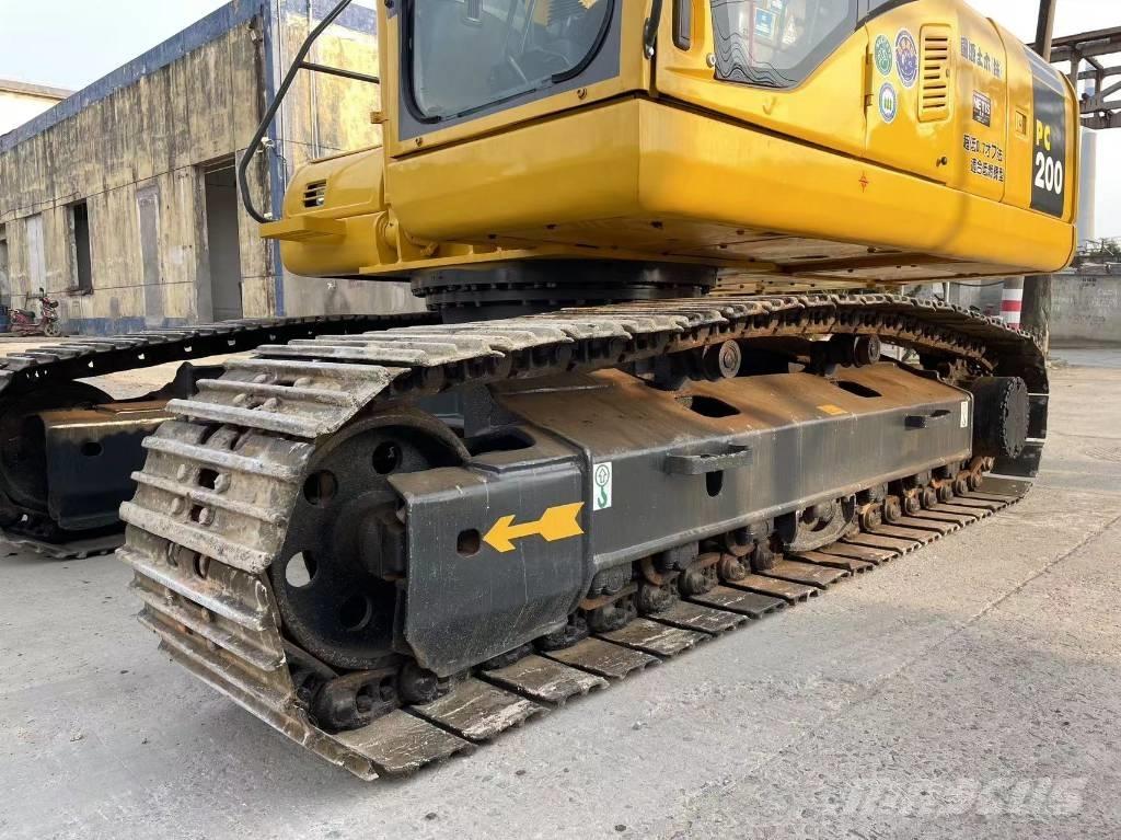 Komatsu PC 200-7 Pelle sur chenilles