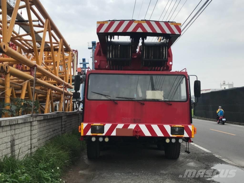 Liebherr LTM 1800 Grues tout terrain