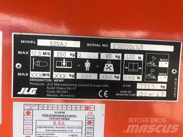 JLG 520 AJ Nacelles articulées