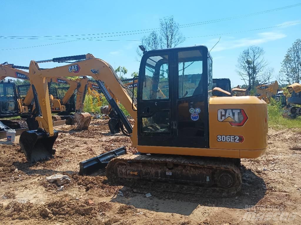CAT 306 Pelle sur chenilles