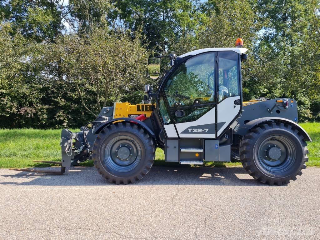 Liebherr T 32-7 Chariot télescopique