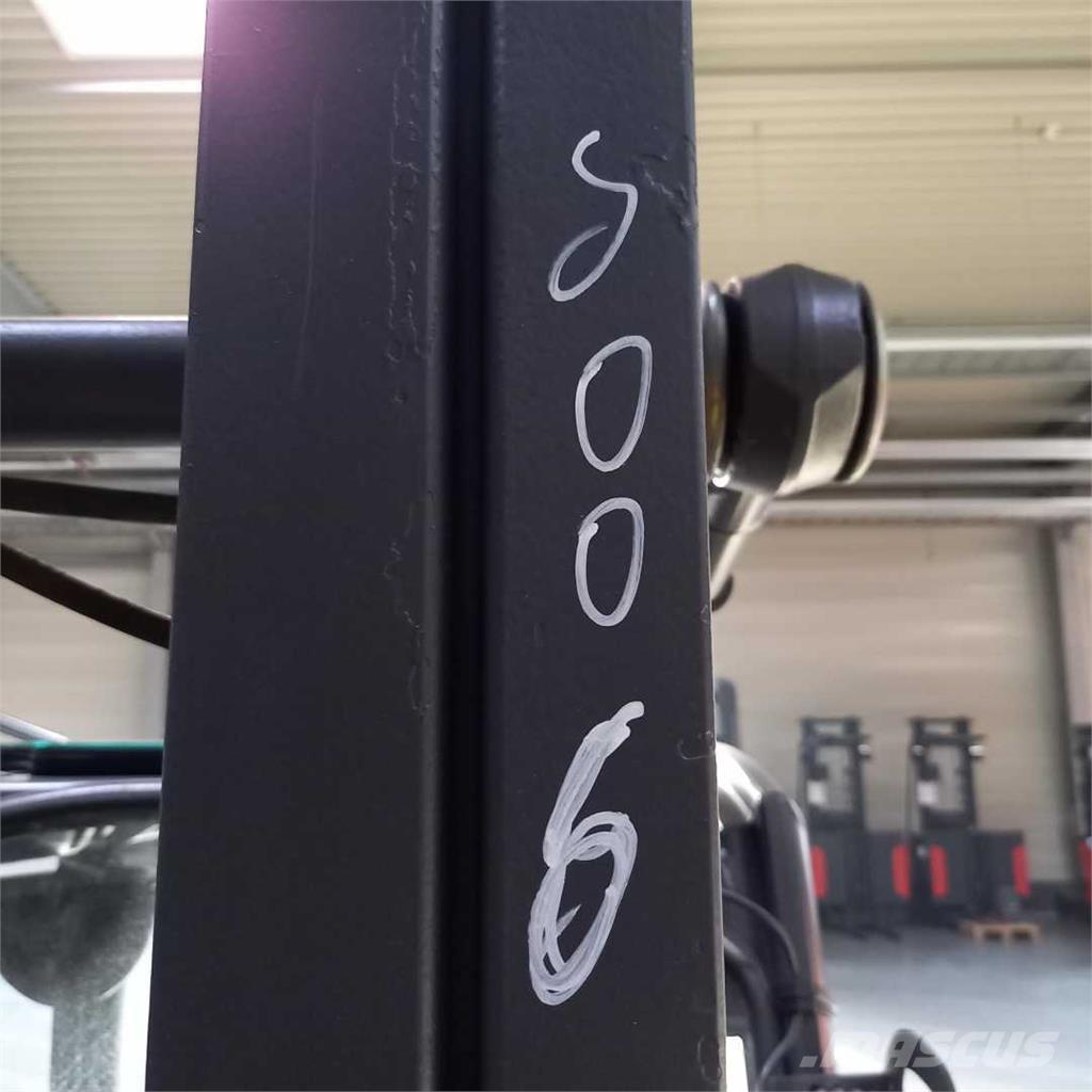 Linde E18L Chariots élévateurs électriques