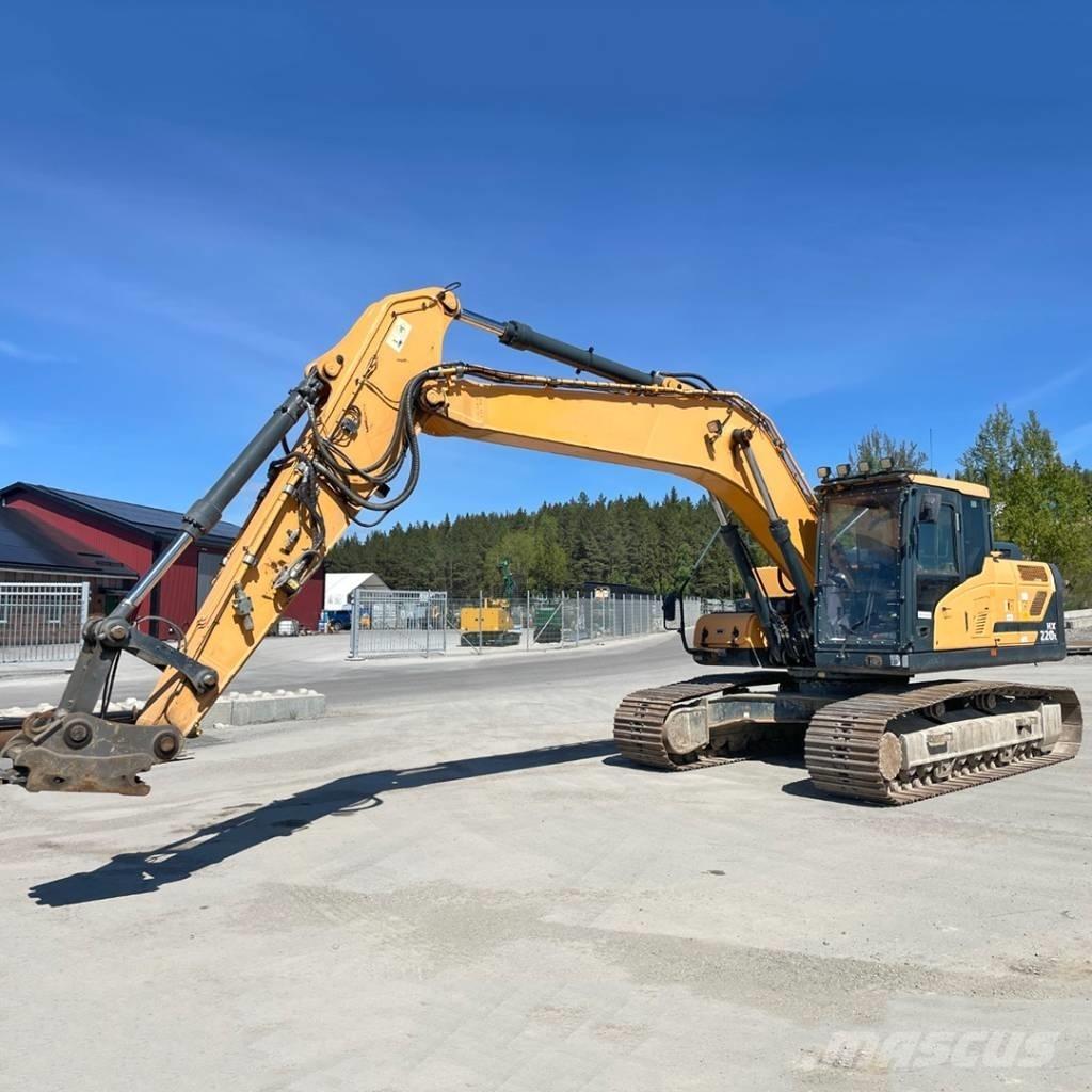 Hyundai HX220L Pelle sur chenilles
