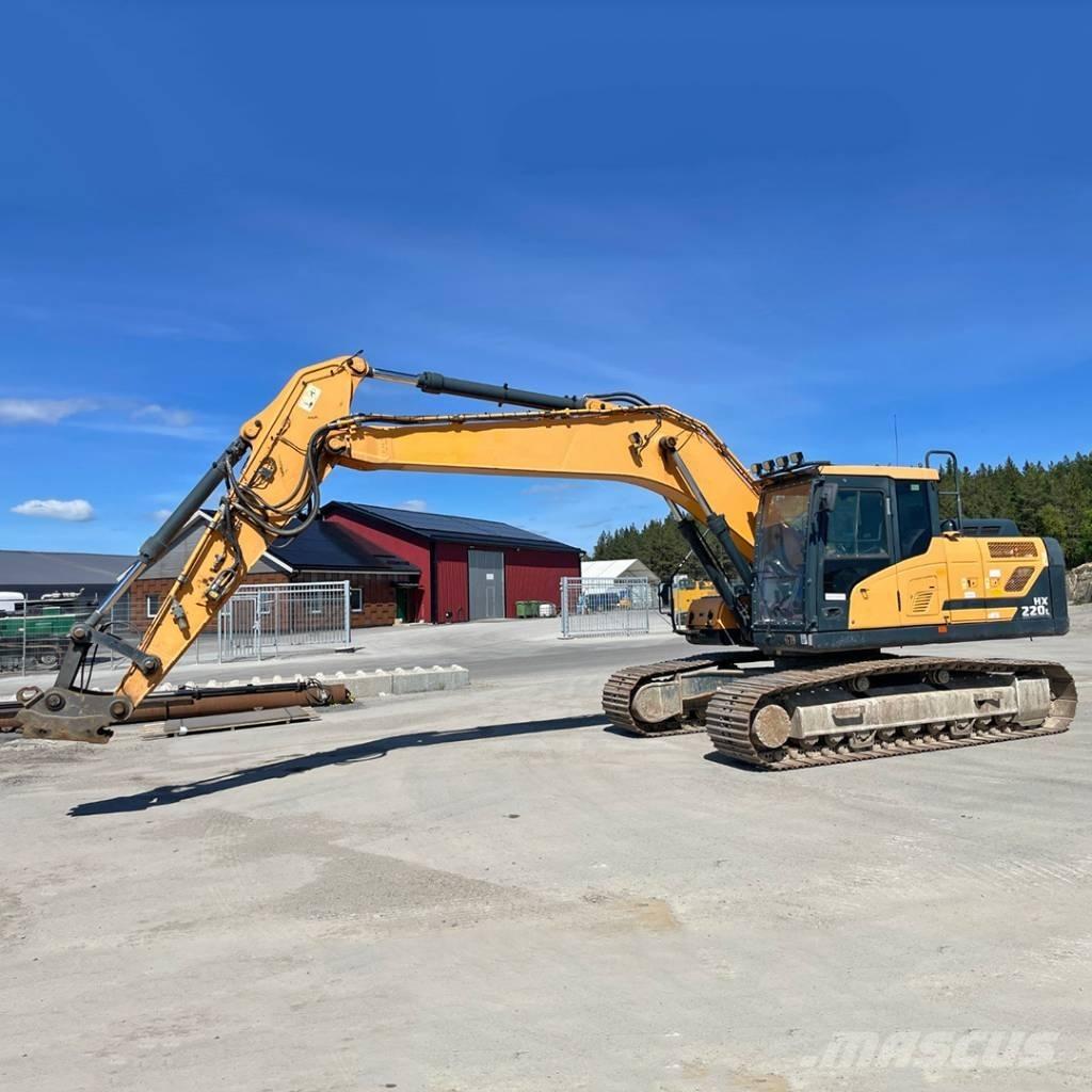 Hyundai HX220L Pelle sur chenilles