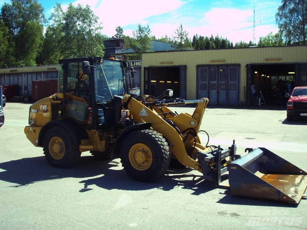 CAT 906 M Chargeuse sur pneus