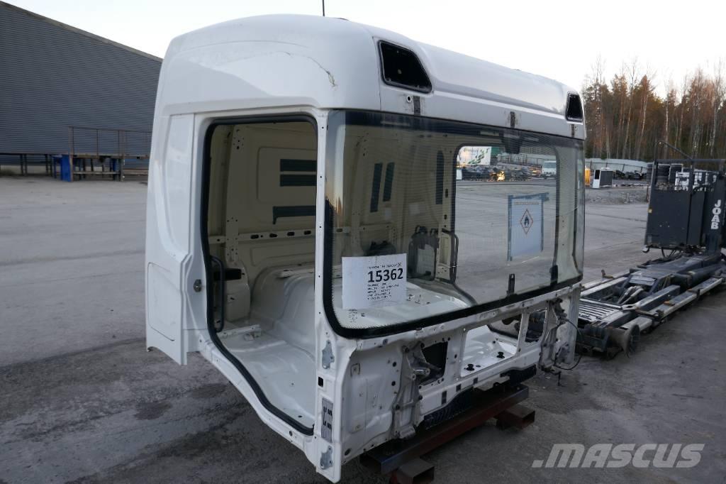 Scania P 410 Cabines