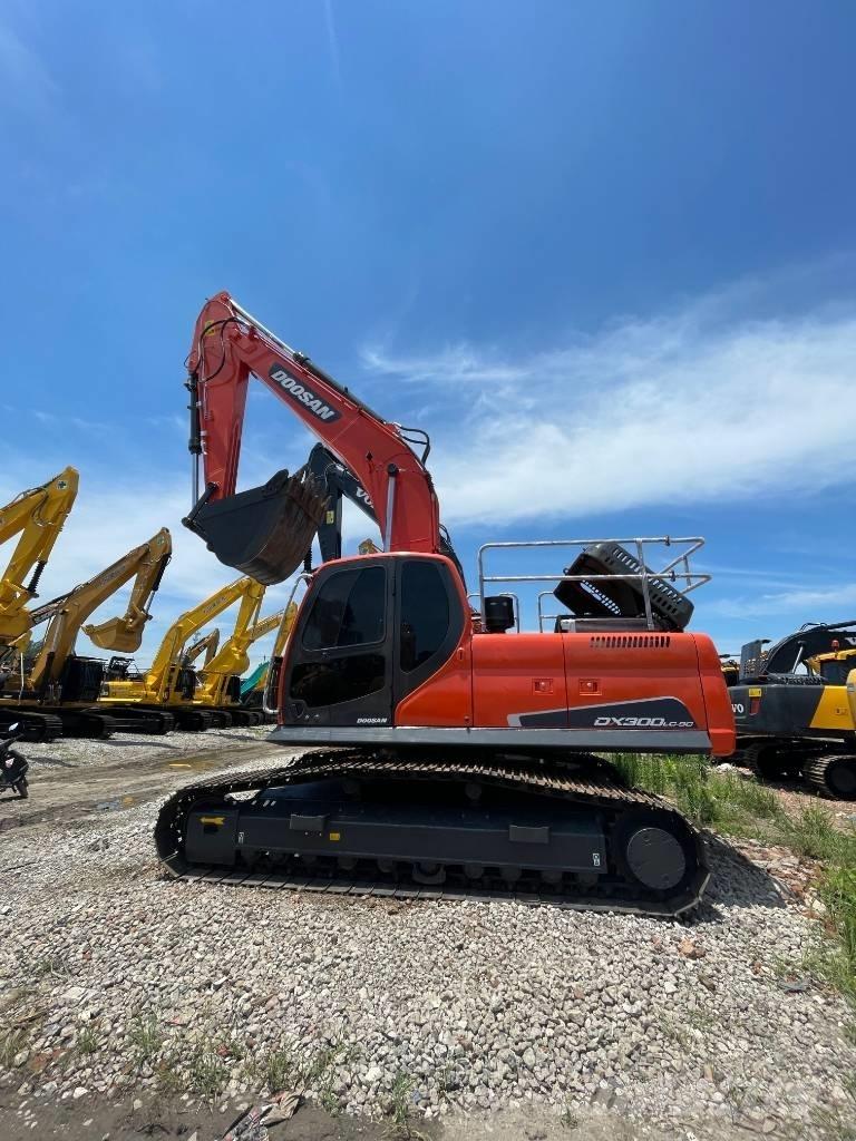 Doosan DX 300 LC Pelle sur chenilles