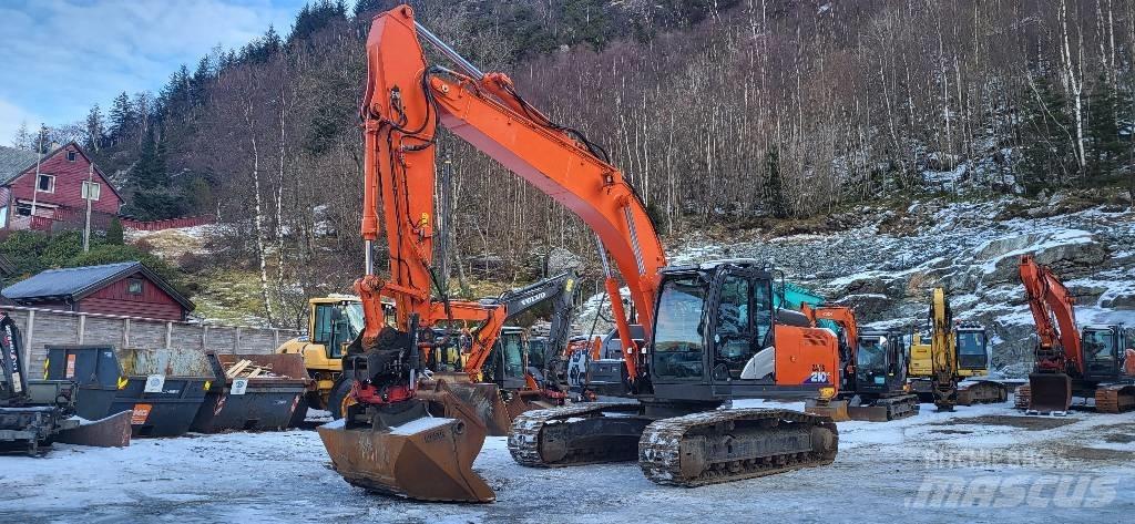 Hitachi ZX 210 LC-6 Pelle sur chenilles