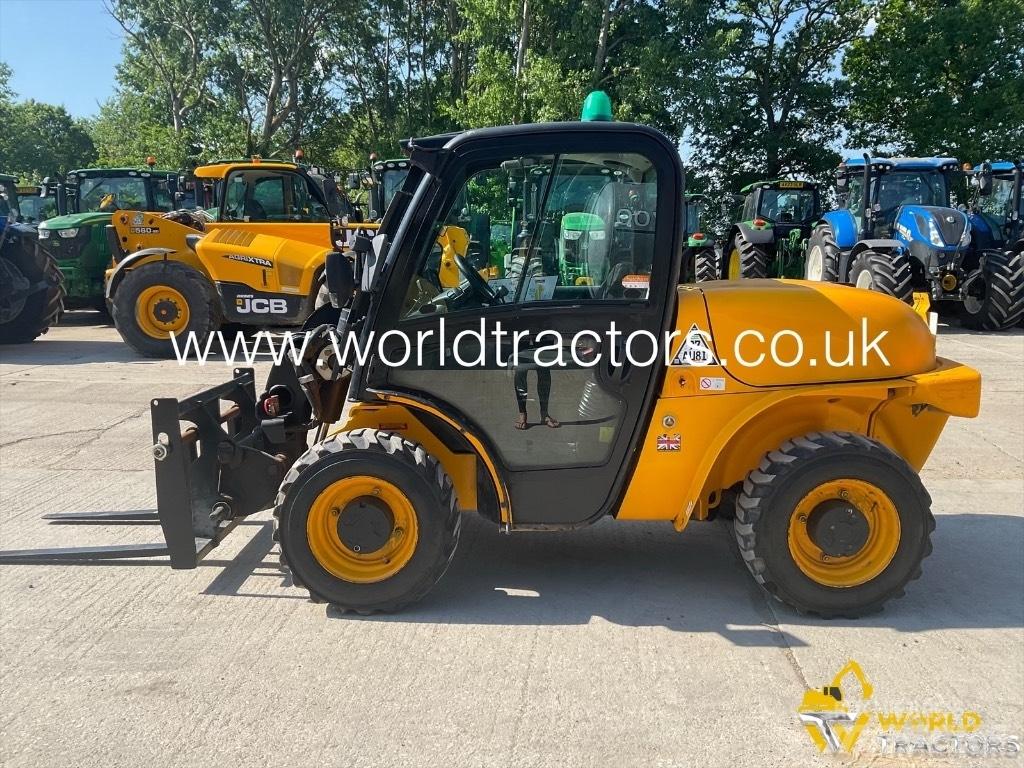 JCB 520-40 Chariot télescopique