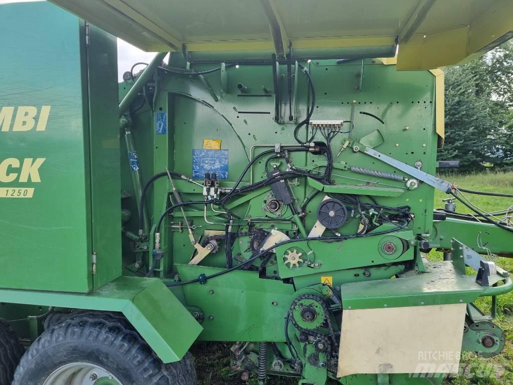 Krone Comprima F125 Presse à balle ronde