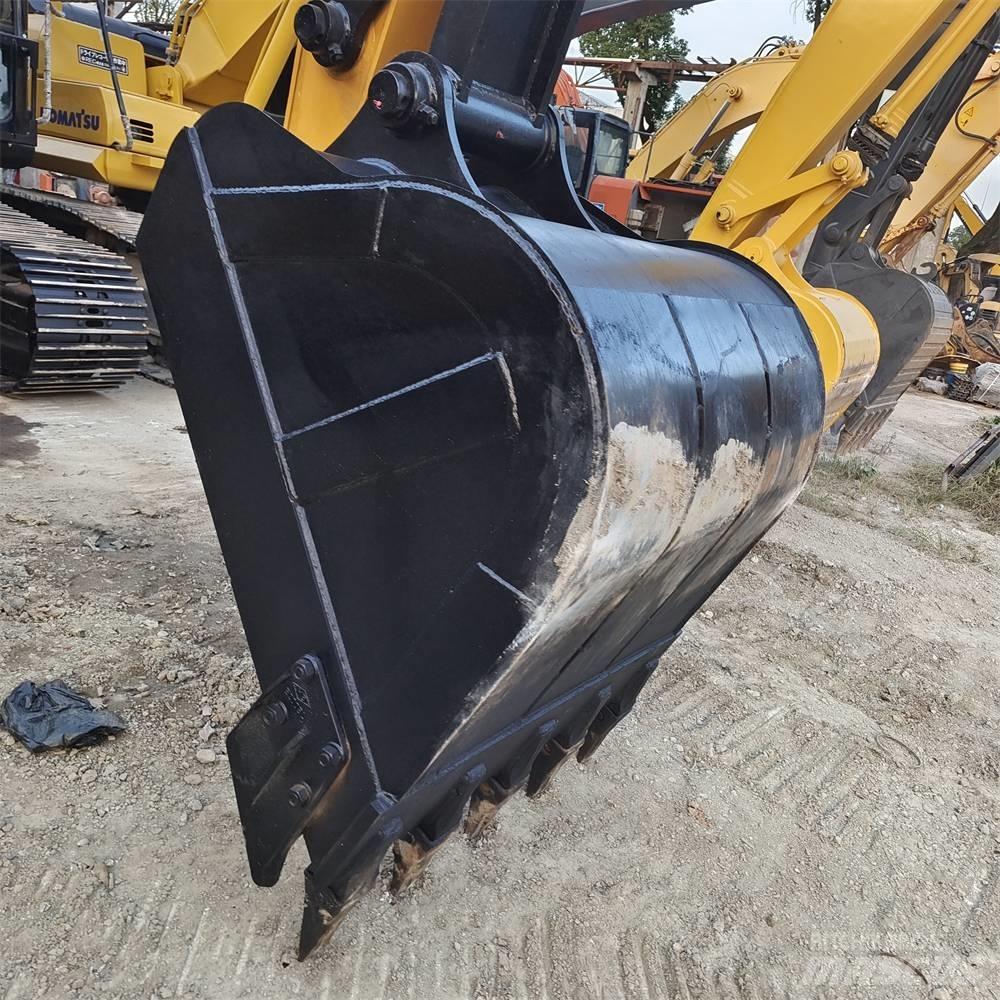Sany SY 215 C Pelle sur chenilles