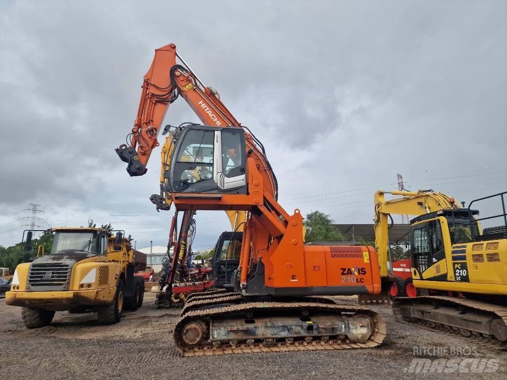 Hitachi ZX 210 LC Pelle sur chenilles