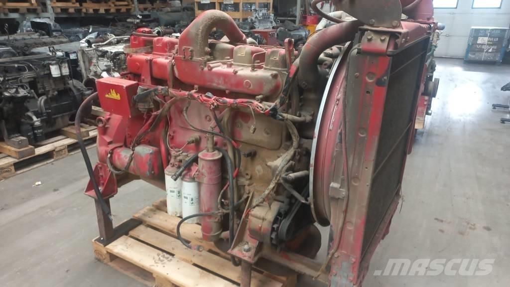 Volvo TD121G Moteur