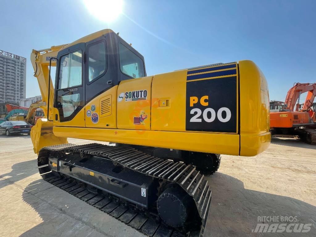 Komatsu PC 200 Pelle sur chenilles