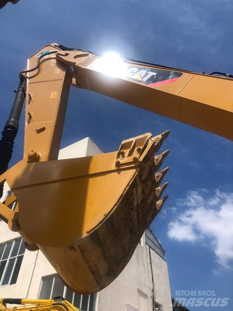 CAT 320 B L Pelle sur chenilles