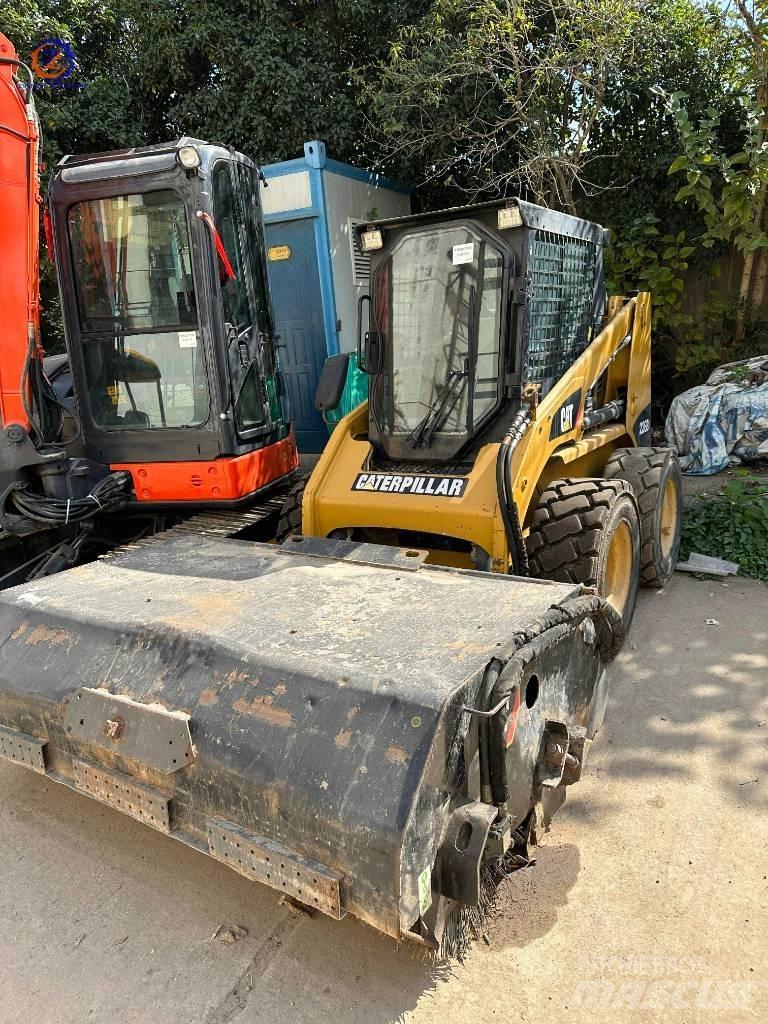 CAT 226 B Chargeuse compacte