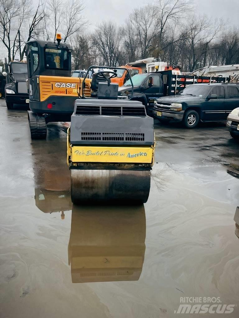 Bomag BW 100 AD-3 Rouleaux tandem