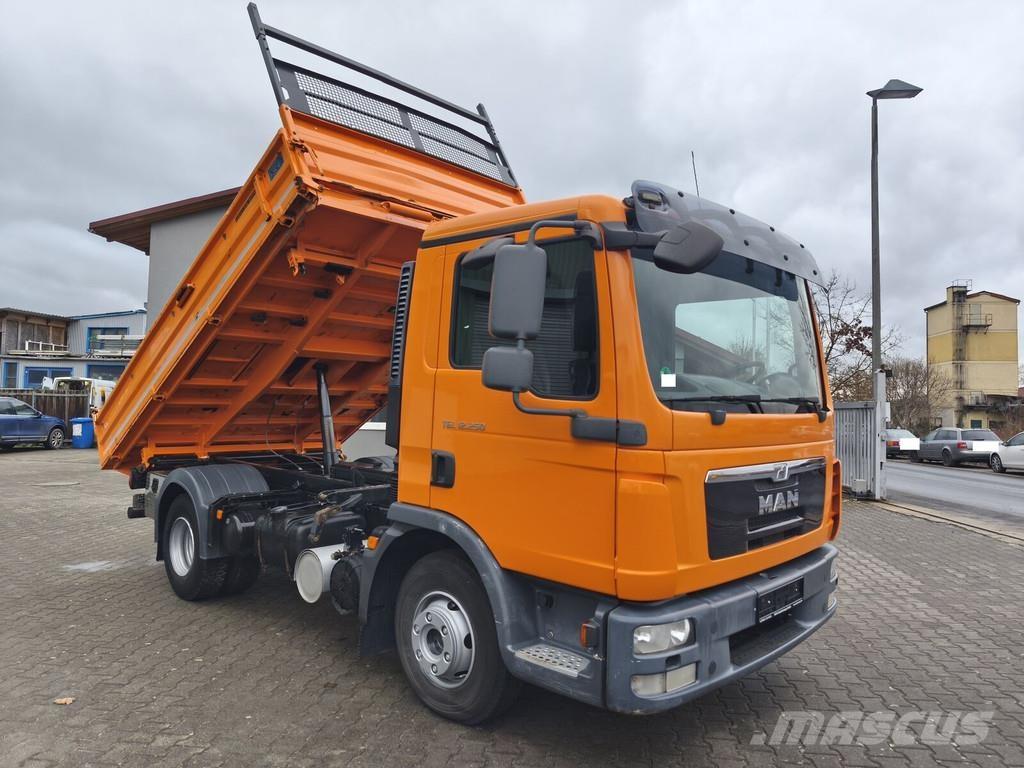 MAN TGL 12.250 Camion benne