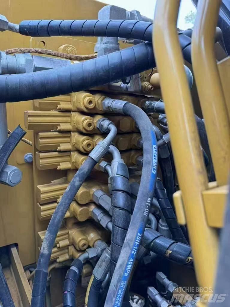 CAT 308E Pelle sur chenilles