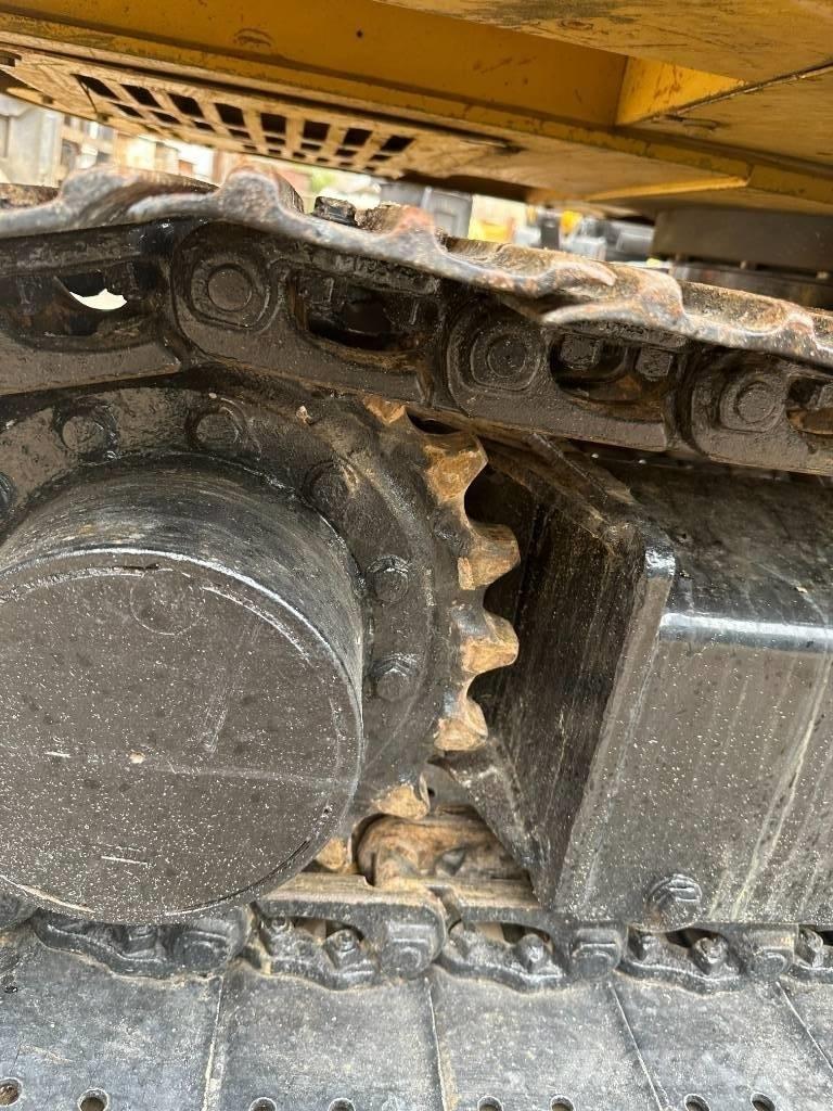 CAT CAT 305.5 Mini pelle < 7t