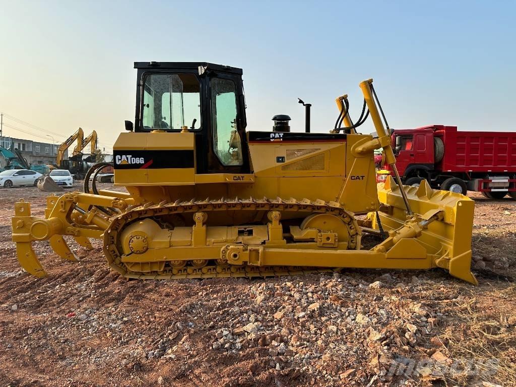 CAT D6G Bouteurs sur chenilles