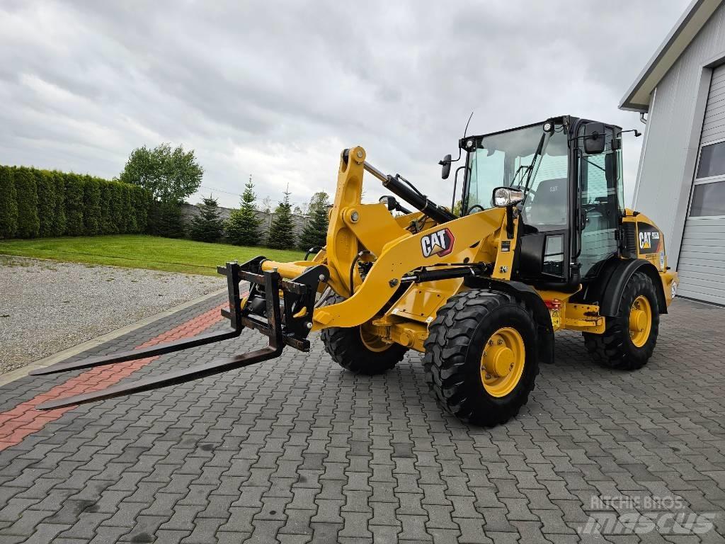 CAT 906 M Chargeuse sur pneus
