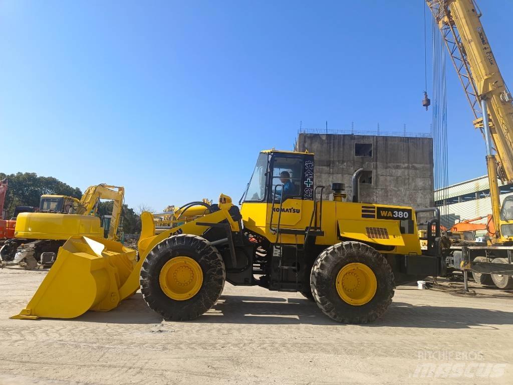 Komatsu WA 380-3 Chargeuse sur pneus