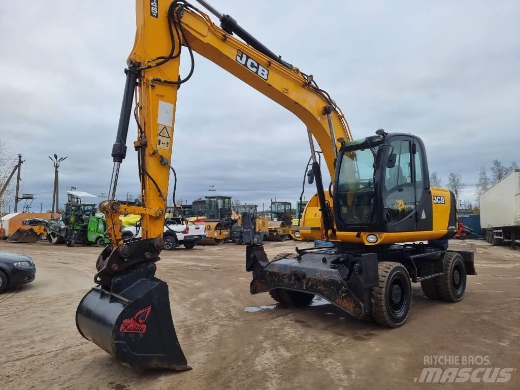 JCB JS 145 W Pelle sur pneus