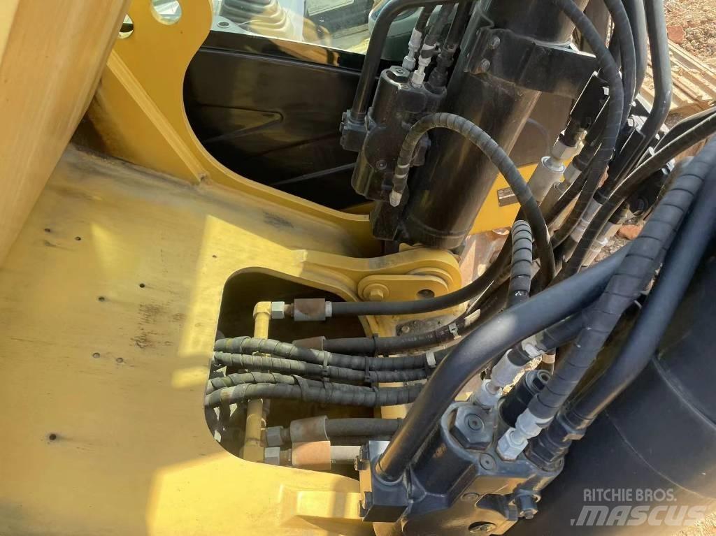 CAT 329d Pelle longue portée