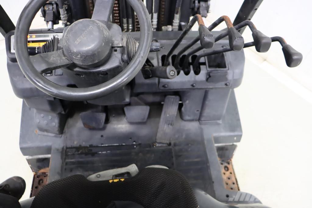 Nissan U1D2A20LQ Chariots GPL