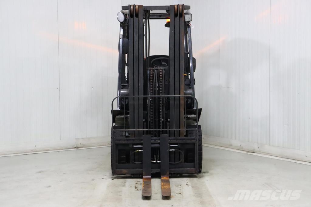 Nissan U1D2A20LQ Chariots GPL