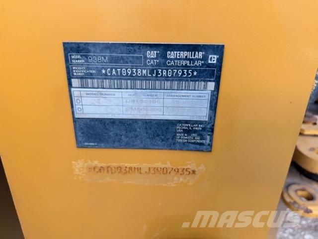 CAT 938M Chargeuse sur pneus
