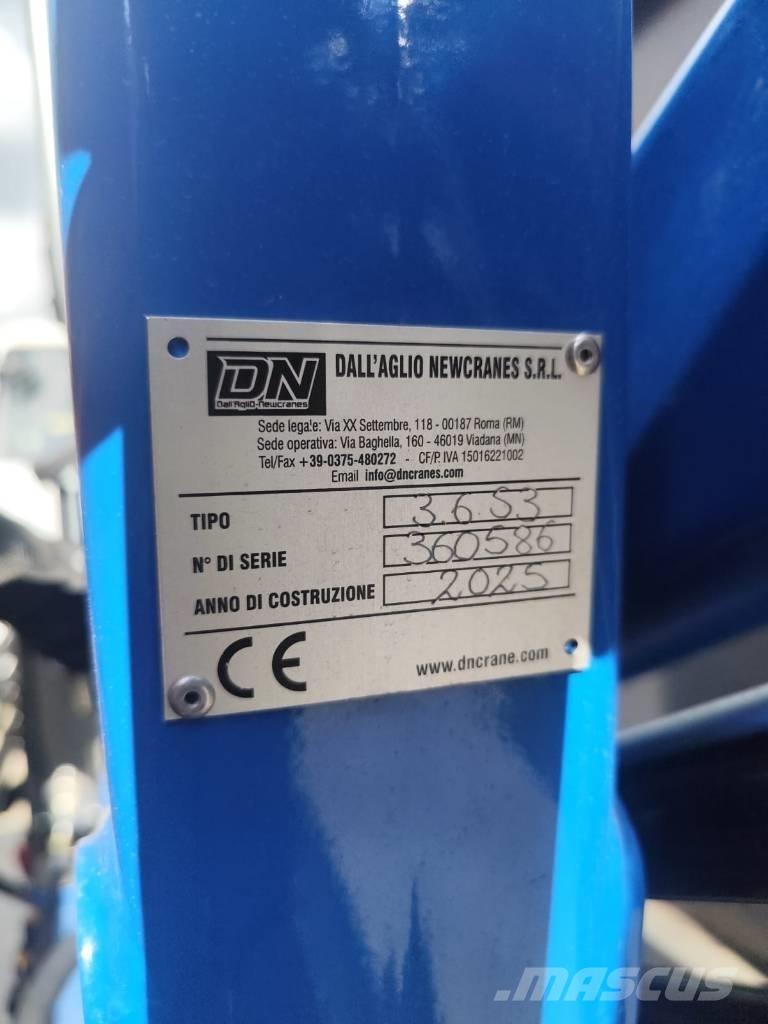 Iveco Daily 35-140 Camion plateau ridelle avec grue