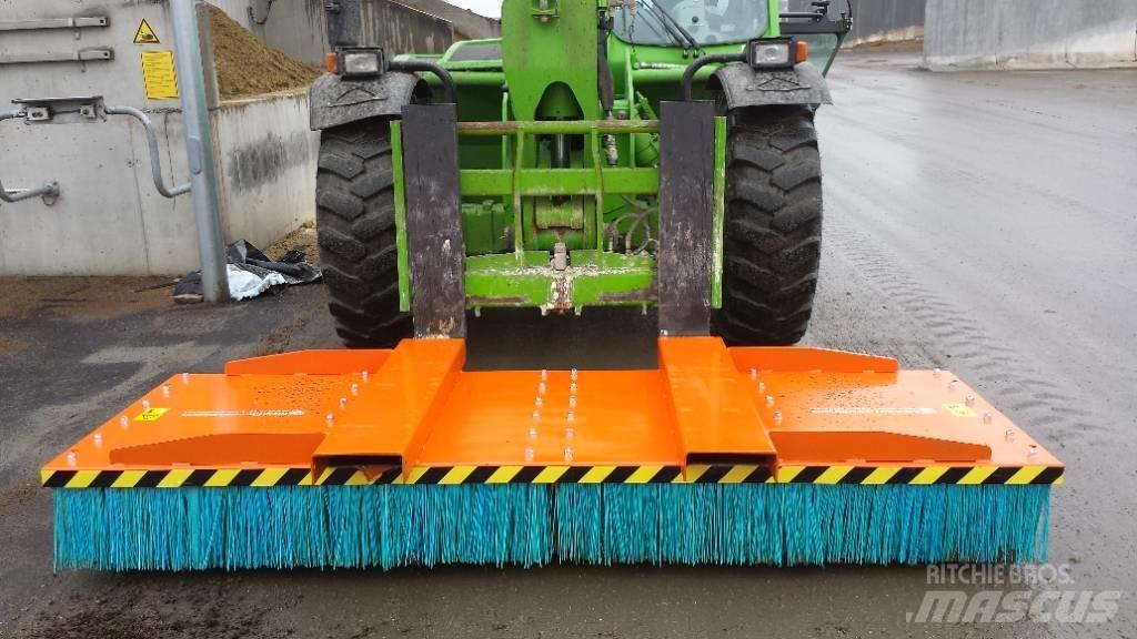 M3 Broom Sweeper SI Balayeuse / Autolaveuse