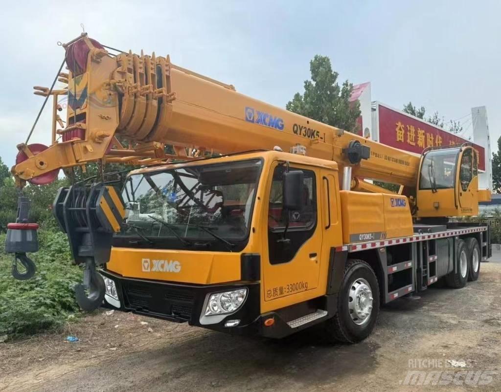 XCMG QY 30 K5 Grues tout terrain