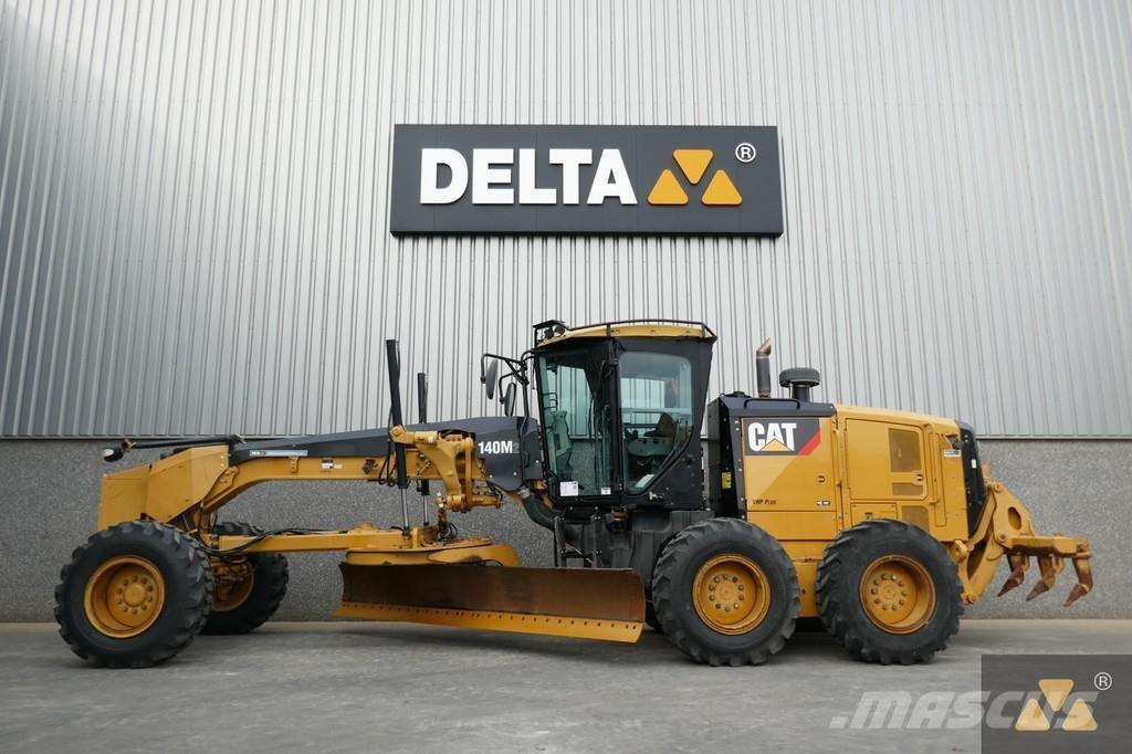 CAT 140M2 Niveleuse