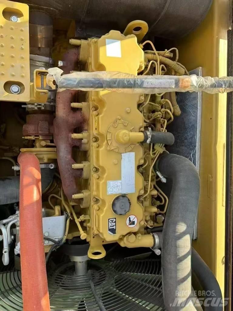 CAT 330 D2 L Pelle sur chenilles