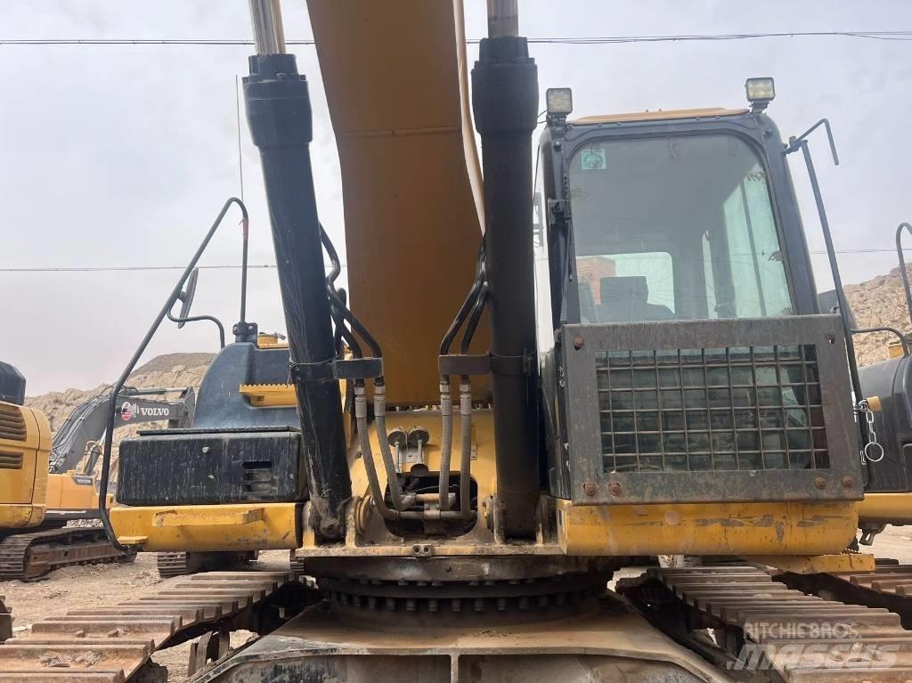 CAT 340 Pelle sur chenilles