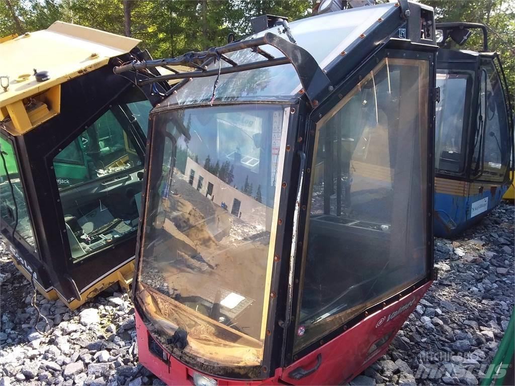 Valmet 901 Cabine
