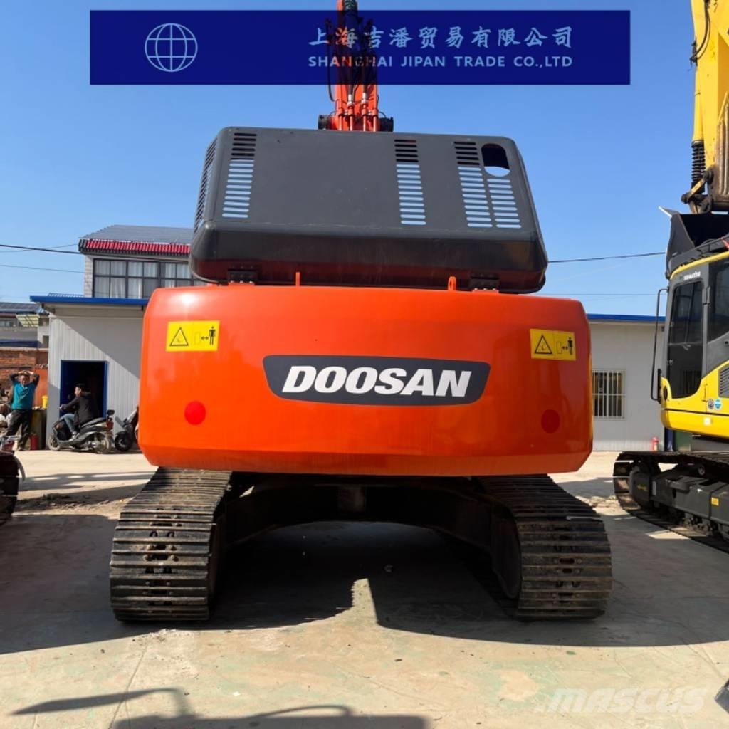 Doosan DX 300 Pelle sur chenilles