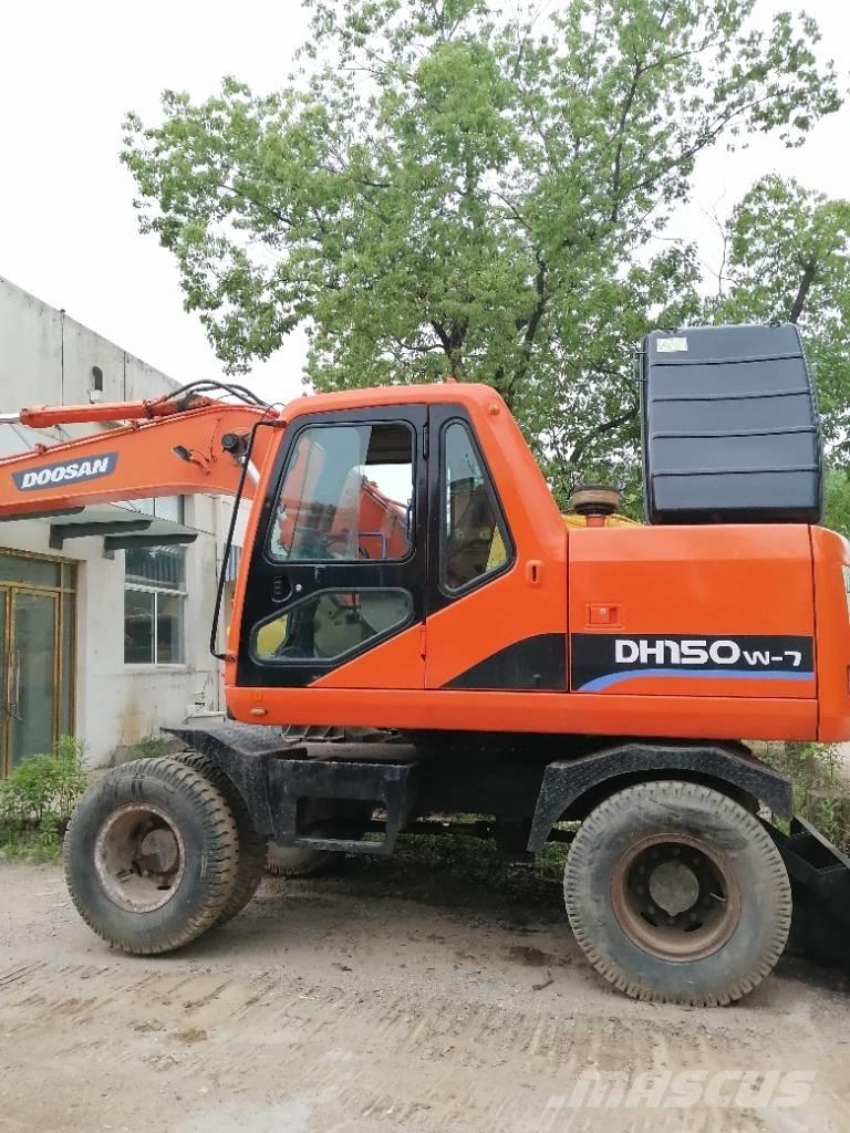 Doosan DH 150 W-7 Pelle sur chenilles