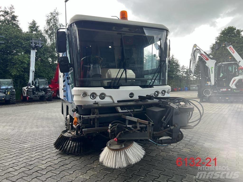 Ravo 540 Camion balayeur
