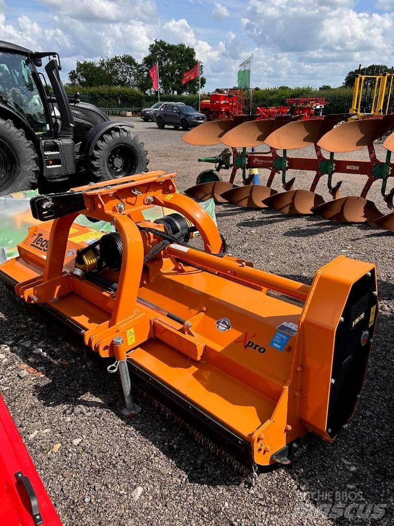TEAGLE X Pro 300 Faucheuse