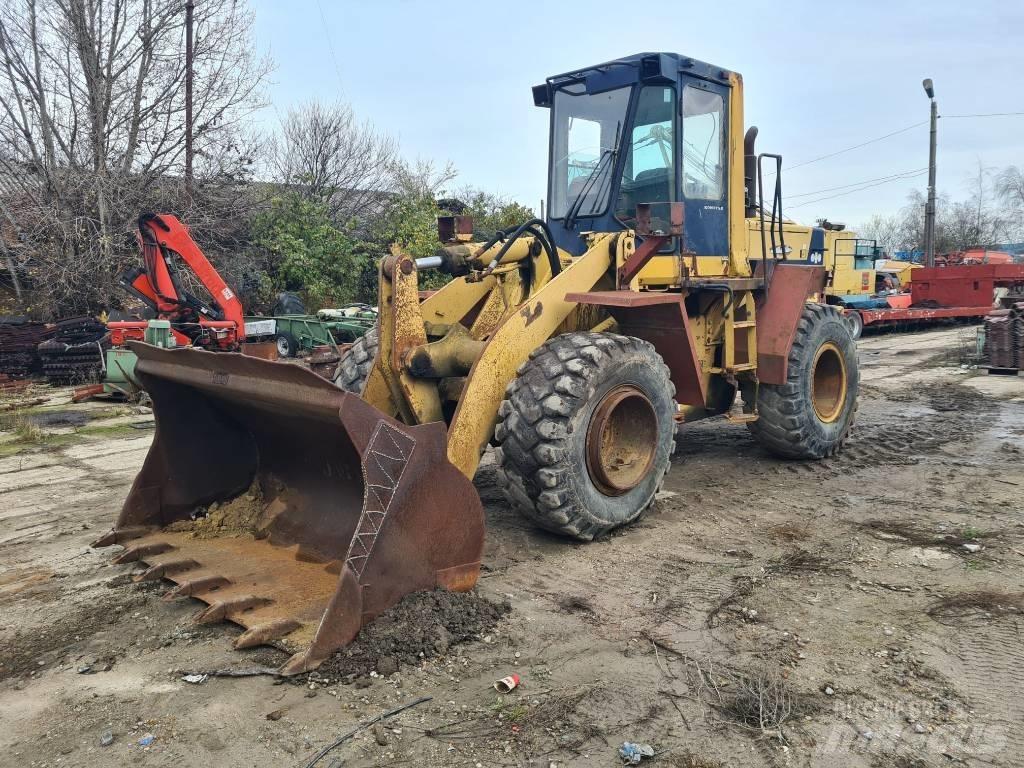 Komatsu WA 250 Chargeuse sur pneus