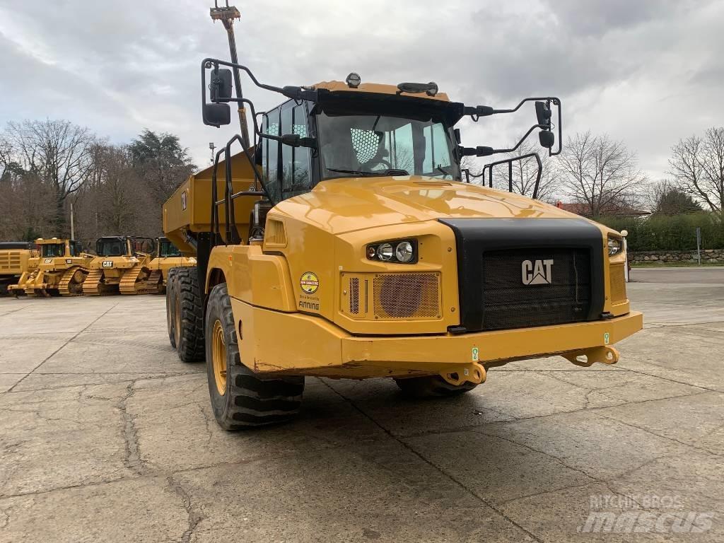 CAT 730 Tombereau articulé